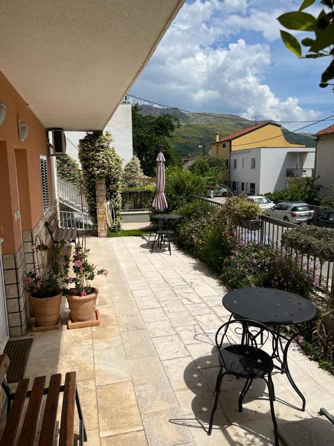 Apartman Cezar Apartment Stobrec Bagian luar foto