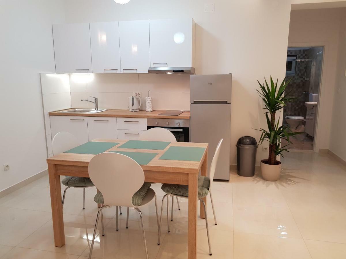 Apartman Cezar Apartment Stobrec Bagian luar foto